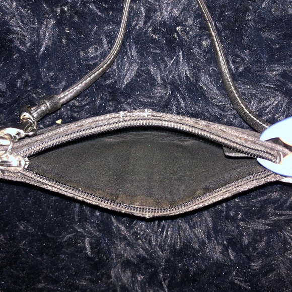 Set Of Two Brown and Black Coach wristlets - Picture 8 of 8